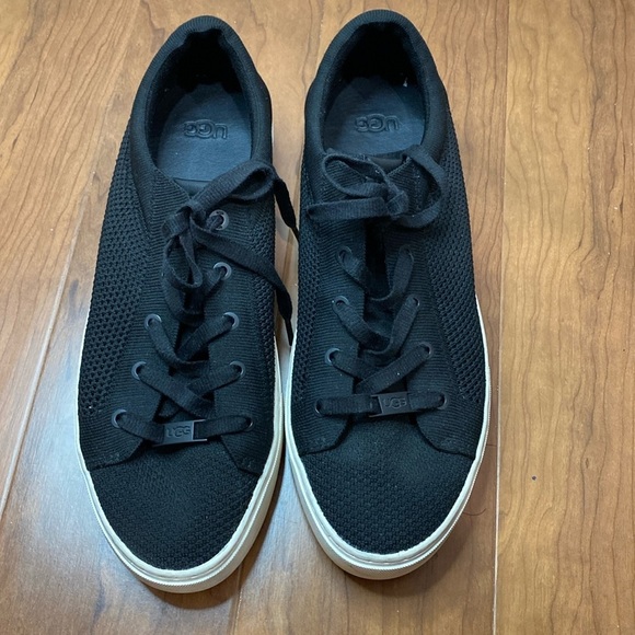 UGG Shoes - Ugg Women's Zilo Knit Black Lace Up Sneaker Shoes Sz 11